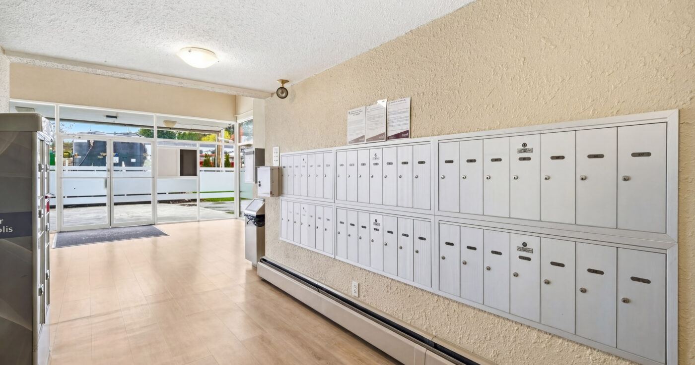 Kerrycourt 205 5545 15b Ave
