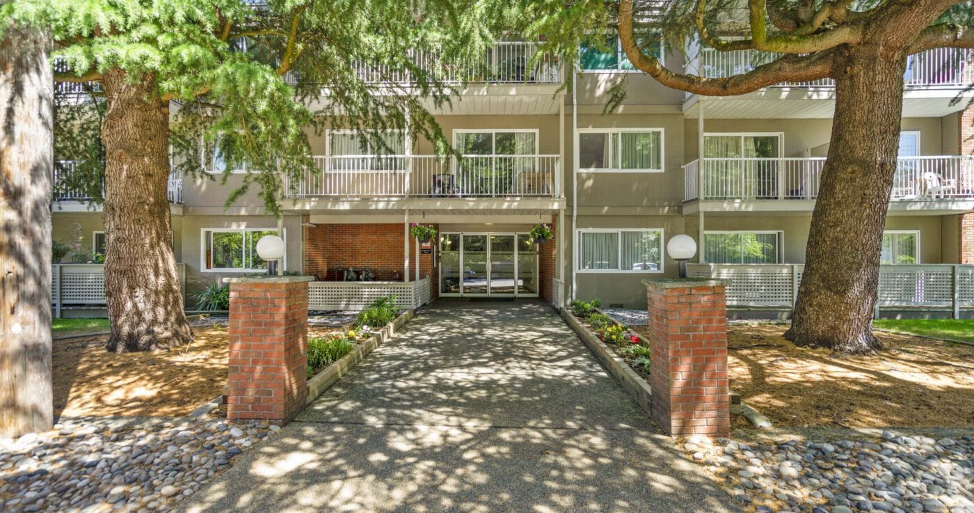 Tsawwassen manor image