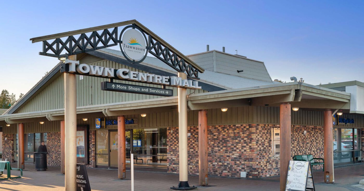 Tsawwassen town centre mall image